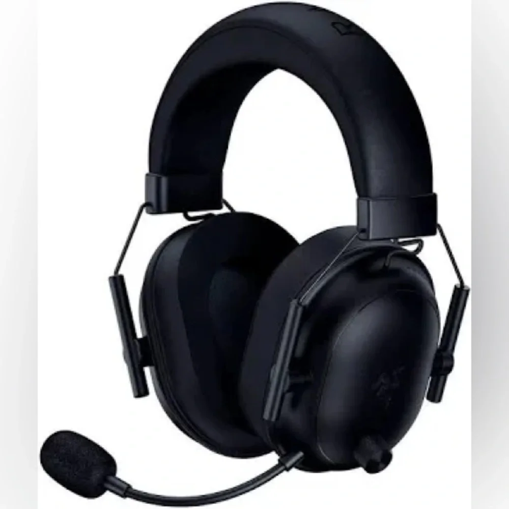 Razer BlackShark V2 HyperSpeed Wireless Gaming Headset